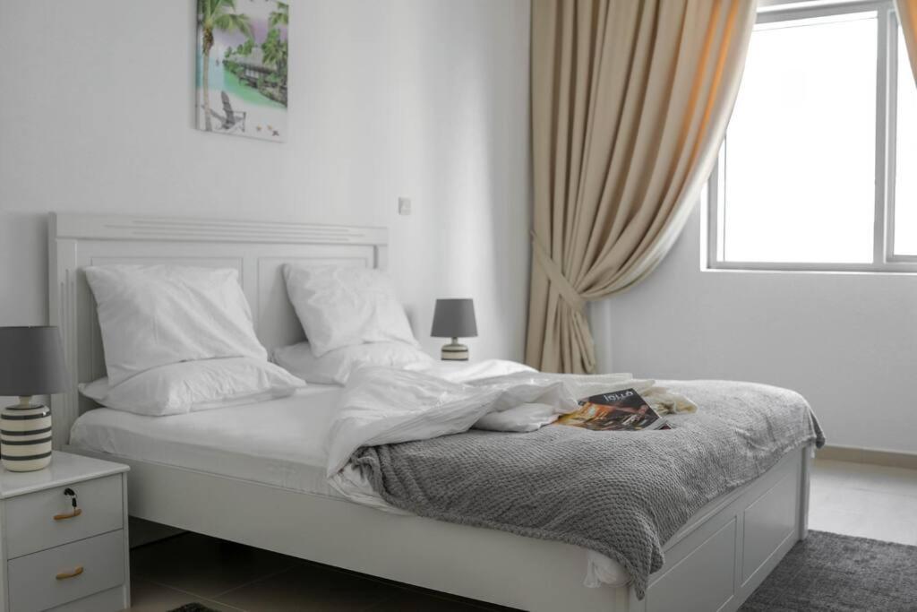 Book Me! 3 Bedroom Apartment Beach Front Abu Dhabi Exterior photo